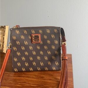 Dooney & Bourke